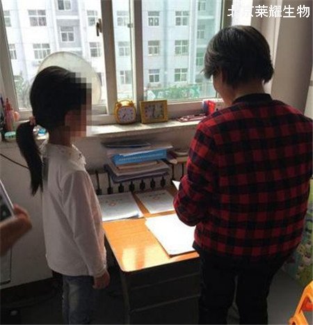 男老師猥褻女學生